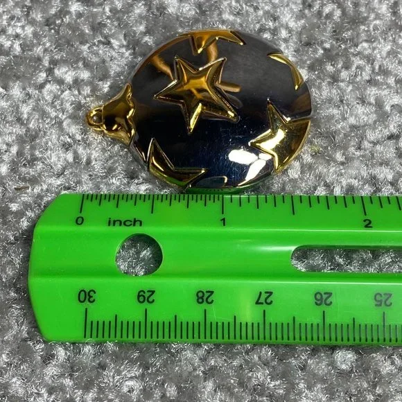 Liz Claiborne Ornament Christmas Pin Brooch Vintage Gold Silver Color - Picture 3 of 9